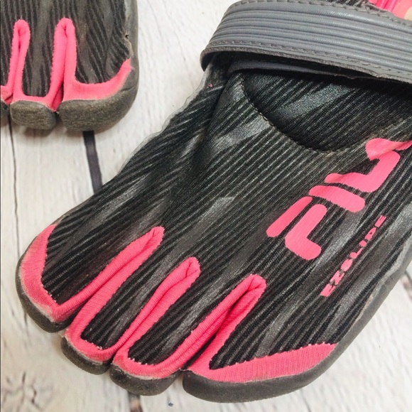 Fila EZSLIDE water shoes - Picture 2 of 8